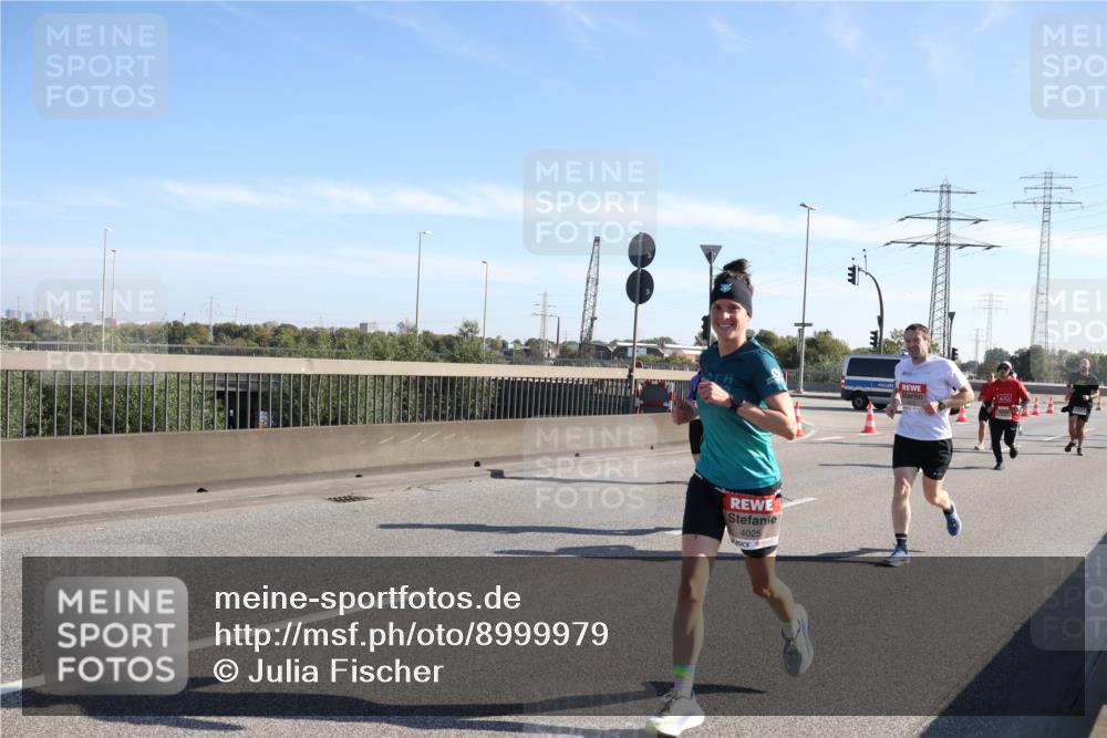 03.10.2025 - Köhlbrandbrückenlauf Julia Fischer http://msf.ph/oto/8999979 03.10.2025 12:14:08 Position 3 4025 meine-sportfotos.de