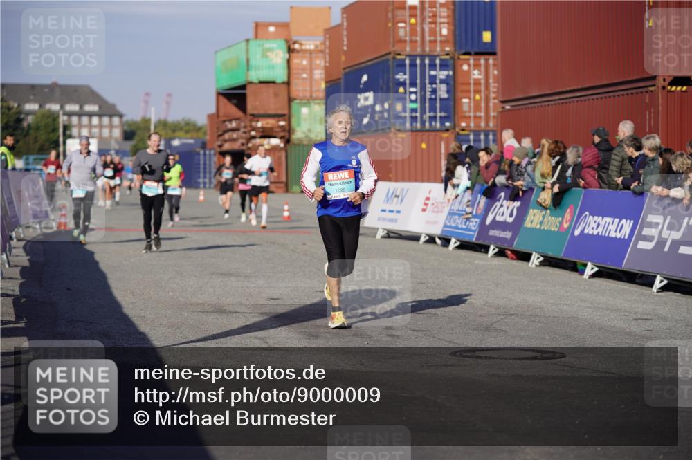 03.10.2025 - Köhlbrandbrückenlauf Michael Burmester http://msf.ph/oto/9000009 03.10.2025 10:04:30 Ziel 1025, 1073, 1080, 1308, 2029, 3379, 3516, 3791 meine-sportfotos.de