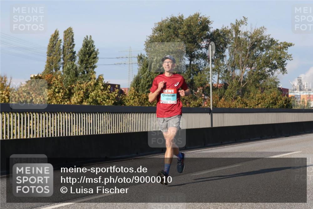 03.10.2025 - Köhlbrandbrückenlauf Luisa Fischer http://msf.ph/oto/9000010 03.10.2025 10:41:39 Position 3 1035 meine-sportfotos.de