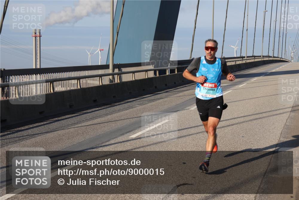 03.10.2025 - Köhlbrandbrückenlauf Julia Fischer http://msf.ph/oto/9000015 03.10.2025 09:32:49 Position 2 1041 meine-sportfotos.de