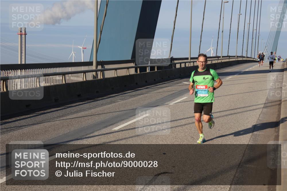03.10.2025 - Köhlbrandbrückenlauf Julia Fischer http://msf.ph/oto/9000028 03.10.2025 09:33:10 Position 2 2702 meine-sportfotos.de