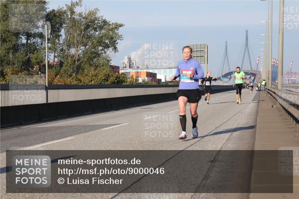 03.10.2025 - Köhlbrandbrückenlauf Luisa Fischer http://msf.ph/oto/9000046 03.10.2025 10:41:40 Position 3  meine-sportfotos.de