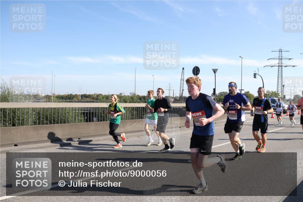 03.10.2025 - Köhlbrandbrückenlauf Julia Fischer http://msf.ph/oto/9000056 03.10.2025 12:14:27 Position 3 1 meine-sportfotos.de