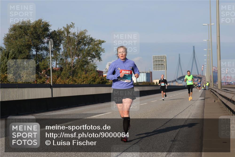 03.10.2025 - Köhlbrandbrückenlauf Luisa Fischer http://msf.ph/oto/9000064 03.10.2025 10:41:41 Position 3 3704 meine-sportfotos.de