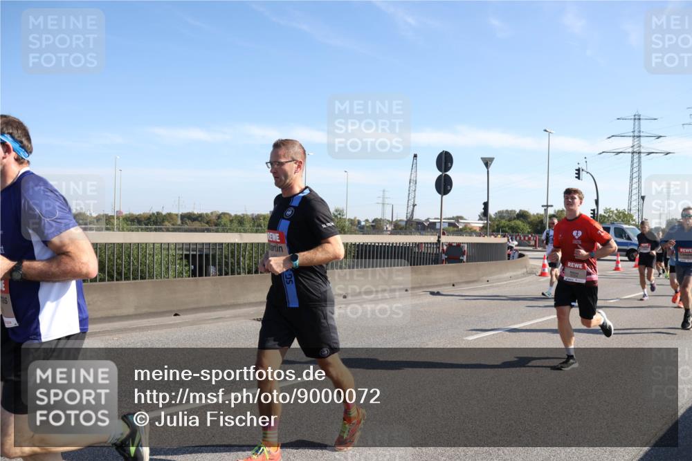 03.10.2025 - Köhlbrandbrückenlauf Julia Fischer http://msf.ph/oto/9000072 03.10.2025 12:14:28 Position 3  meine-sportfotos.de