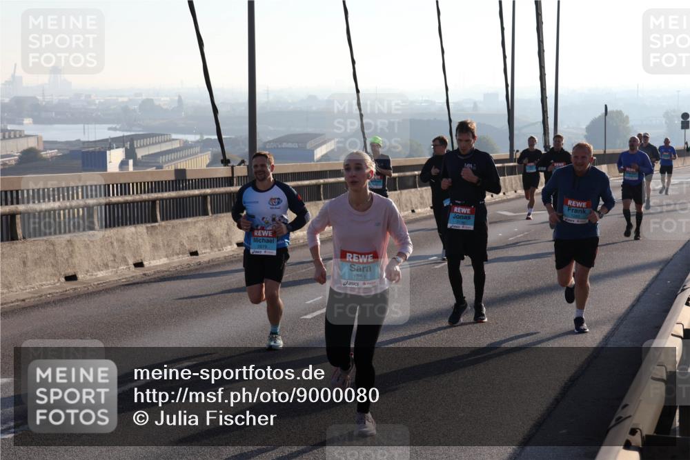 03.10.2025 - Köhlbrandbrückenlauf Julia Fischer http://msf.ph/oto/9000080 03.10.2025 09:20:08 Position 1 2879, 1251 meine-sportfotos.de