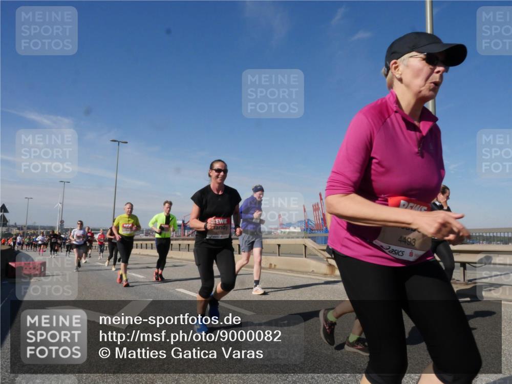 03.10.2025 - Köhlbrandbrückenlauf Matties Gatica Varas http://msf.ph/oto/9000082 03.10.2025 12:53:09 Position 2 4493 meine-sportfotos.de