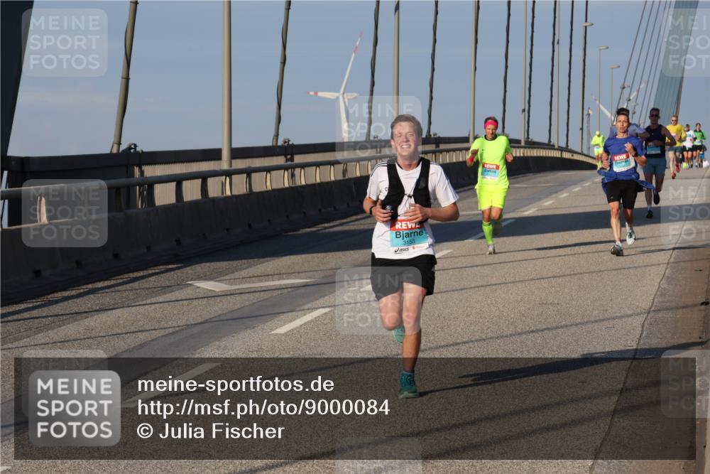03.10.2025 - Köhlbrandbrückenlauf Julia Fischer http://msf.ph/oto/9000084 03.10.2025 09:33:35 Position 2 3153 meine-sportfotos.de