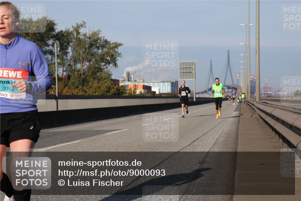 03.10.2025 - Köhlbrandbrückenlauf Luisa Fischer http://msf.ph/oto/9000093 03.10.2025 10:41:42 Position 3 3704 meine-sportfotos.de