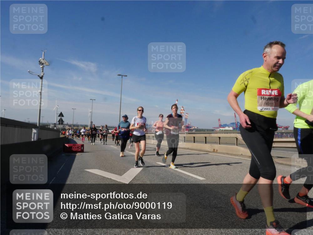03.10.2025 - Köhlbrandbrückenlauf Matties Gatica Varas http://msf.ph/oto/9000119 03.10.2025 12:53:12 Position 2 6211 meine-sportfotos.de