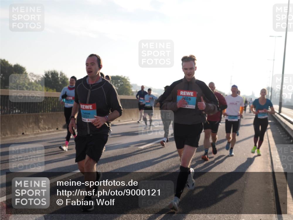 03.10.2025 - Köhlbrandbrückenlauf Fabian Wolf http://msf.ph/oto/9000121 03.10.2025 09:17:01 Position 3 3721 meine-sportfotos.de