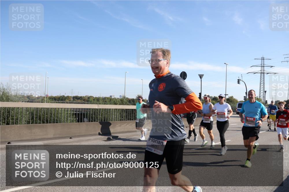 03.10.2025 - Köhlbrandbrückenlauf Julia Fischer http://msf.ph/oto/9000125 03.10.2025 12:14:38 Position 3 5671 meine-sportfotos.de