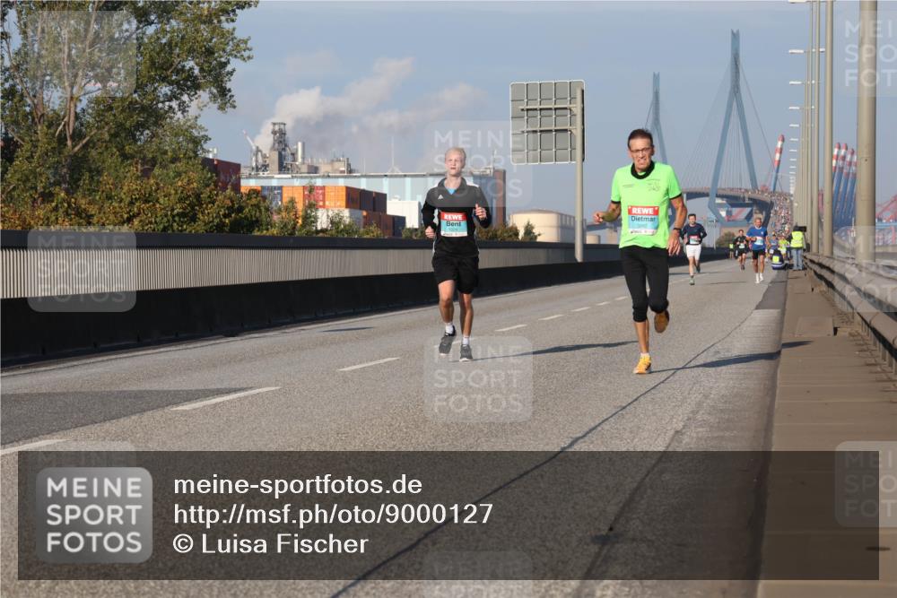 03.10.2025 - Köhlbrandbrückenlauf Luisa Fischer http://msf.ph/oto/9000127 03.10.2025 10:41:44 Position 3 3262 meine-sportfotos.de