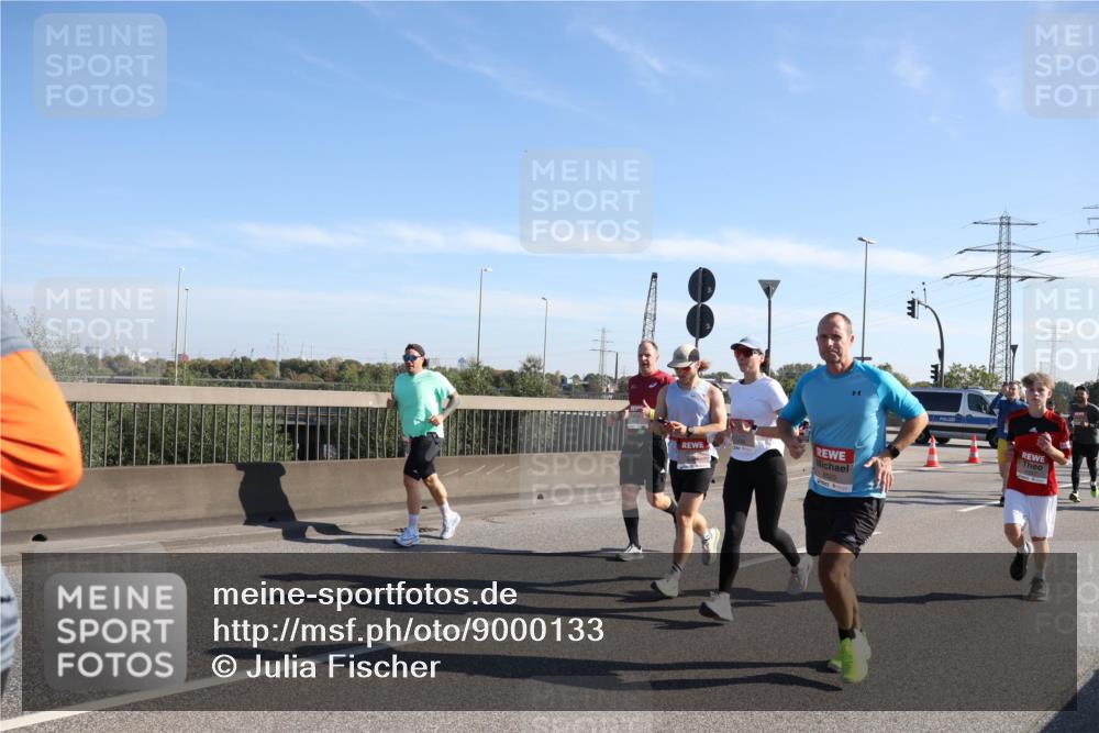03.10.2025 - Köhlbrandbrückenlauf Julia Fischer http://msf.ph/oto/9000133 03.10.2025 12:14:39 Position 3  meine-sportfotos.de