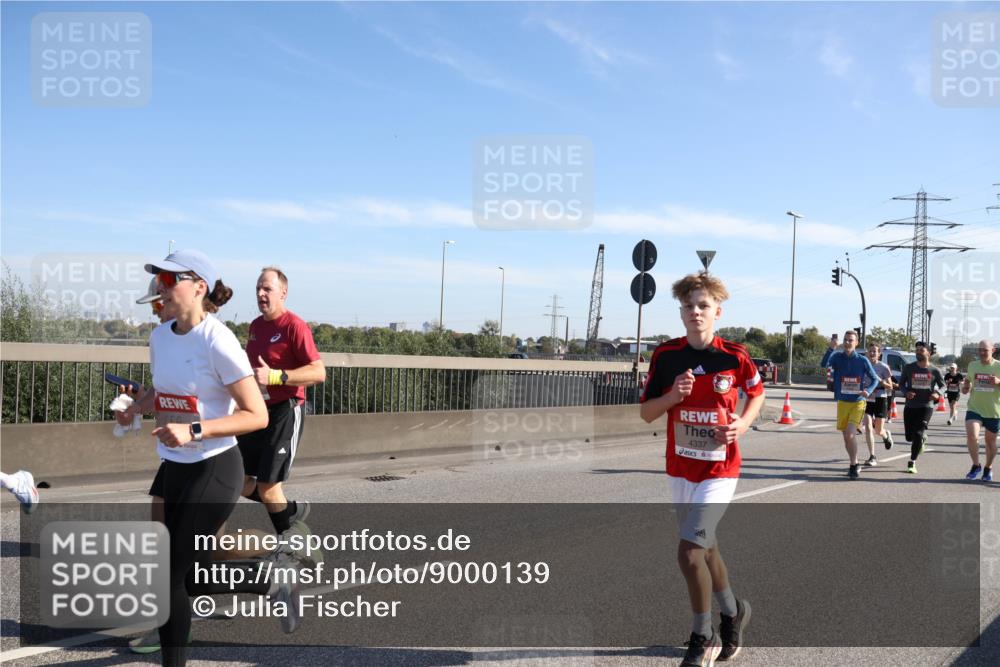 03.10.2025 - Köhlbrandbrückenlauf Julia Fischer http://msf.ph/oto/9000139 03.10.2025 12:14:40 Position 3 4337 meine-sportfotos.de