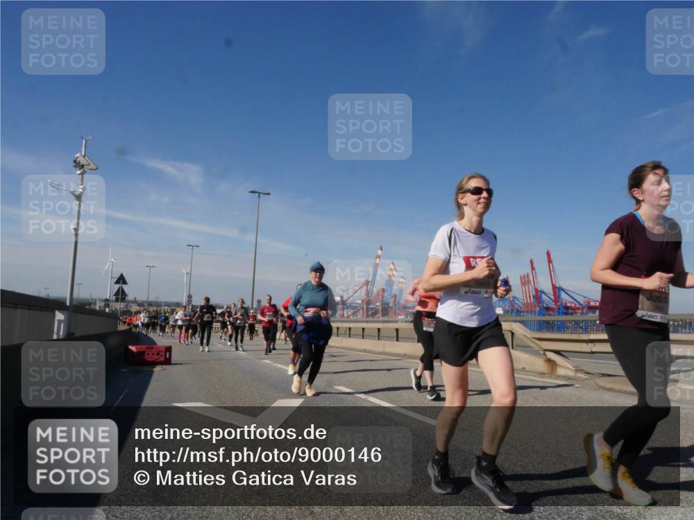 03.10.2025 - Köhlbrandbrückenlauf Matties Gatica Varas http://msf.ph/oto/9000146 03.10.2025 12:53:13 Position 2 5443, 5451 meine-sportfotos.de