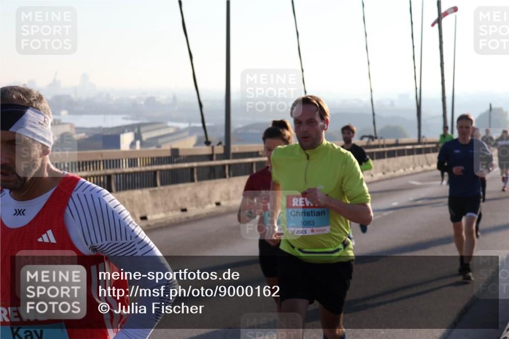 03.10.2025 - Köhlbrandbrückenlauf Julia Fischer http://msf.ph/oto/9000162 03.10.2025 09:20:25 Position 1 1083 meine-sportfotos.de