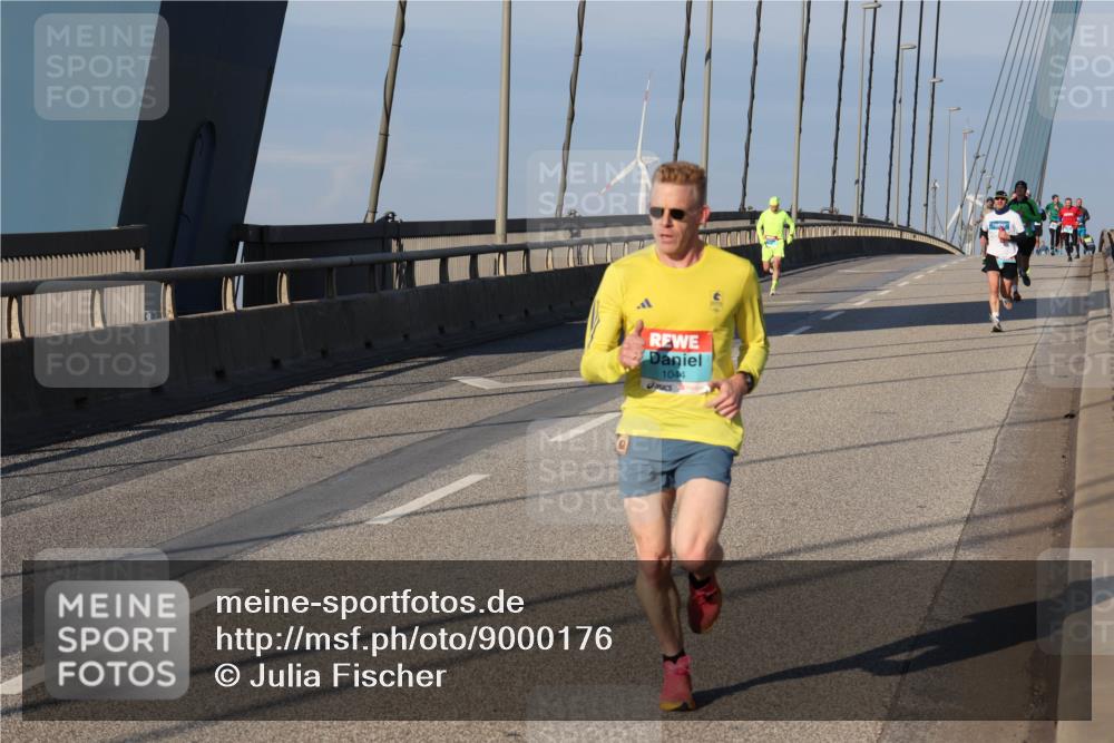 03.10.2025 - Köhlbrandbrückenlauf Julia Fischer http://msf.ph/oto/9000176 03.10.2025 09:33:52 Position 2 1044 meine-sportfotos.de