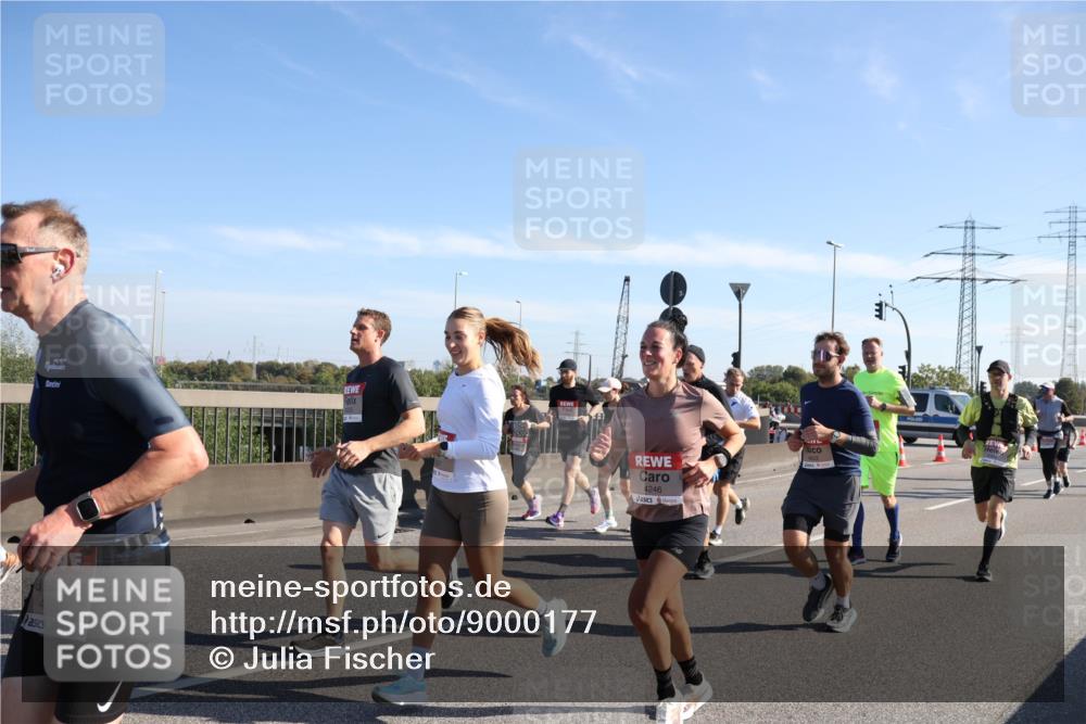 03.10.2025 - Köhlbrandbrückenlauf Julia Fischer http://msf.ph/oto/9000177 03.10.2025 12:14:45 Position 3 4396, 4246 meine-sportfotos.de
