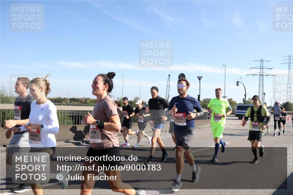 03.10.2025 - Köhlbrandbrückenlauf Julia Fischer http://msf.ph/oto/9000183 03.10.2025 12:14:45 Position 3 4247, 4246, 4622 meine-sportfotos.de