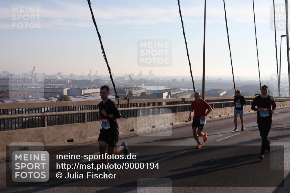 03.10.2025 - Köhlbrandbrückenlauf Julia Fischer http://msf.ph/oto/9000194 03.10.2025 09:20:36 Position 1 1068 meine-sportfotos.de
