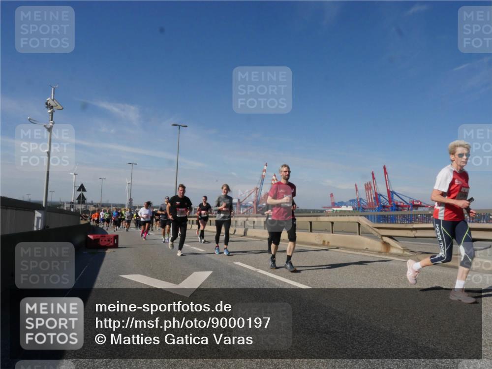 03.10.2025 - Köhlbrandbrückenlauf Matties Gatica Varas http://msf.ph/oto/9000197 03.10.2025 12:53:17 Position 2  meine-sportfotos.de