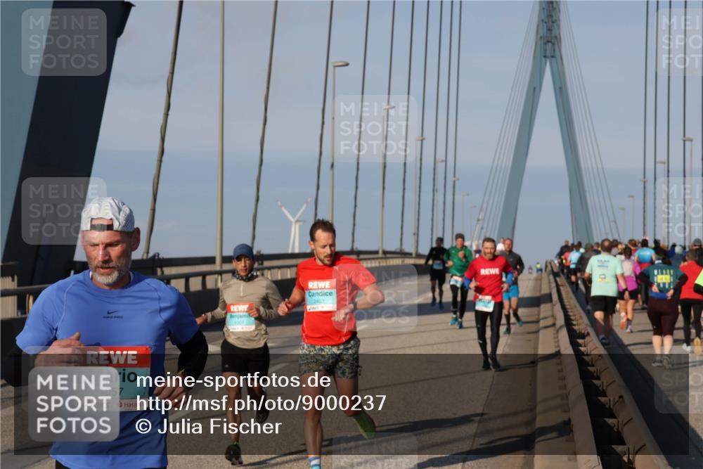 03.10.2025 - Köhlbrandbrückenlauf Julia Fischer http://msf.ph/oto/9000237 03.10.2025 09:34:08 Position 2 1057, 1007, 2402 meine-sportfotos.de