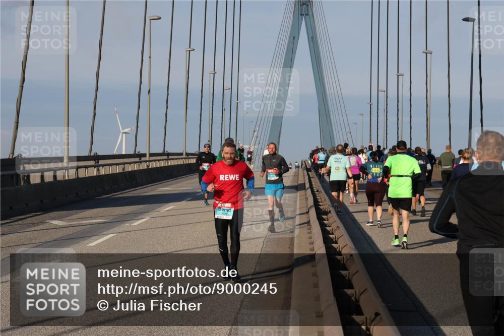 03.10.2025 - Köhlbrandbrückenlauf Julia Fischer http://msf.ph/oto/9000245 03.10.2025 09:34:10 Position 2 30, 00, 3401 meine-sportfotos.de