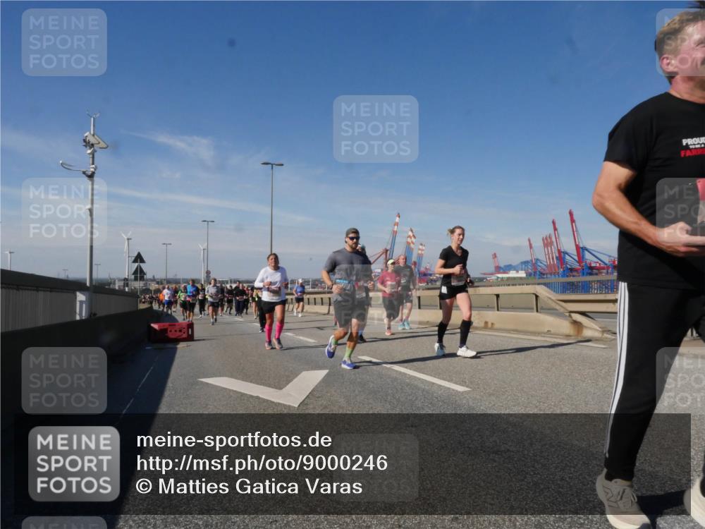 03.10.2025 - Köhlbrandbrückenlauf Matties Gatica Varas http://msf.ph/oto/9000246 03.10.2025 12:53:20 Position 2  meine-sportfotos.de