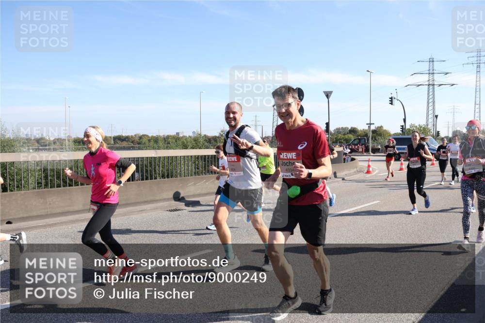 03.10.2025 - Köhlbrandbrückenlauf Julia Fischer http://msf.ph/oto/9000249 03.10.2025 12:14:53 Position 3 6824, 4334 meine-sportfotos.de