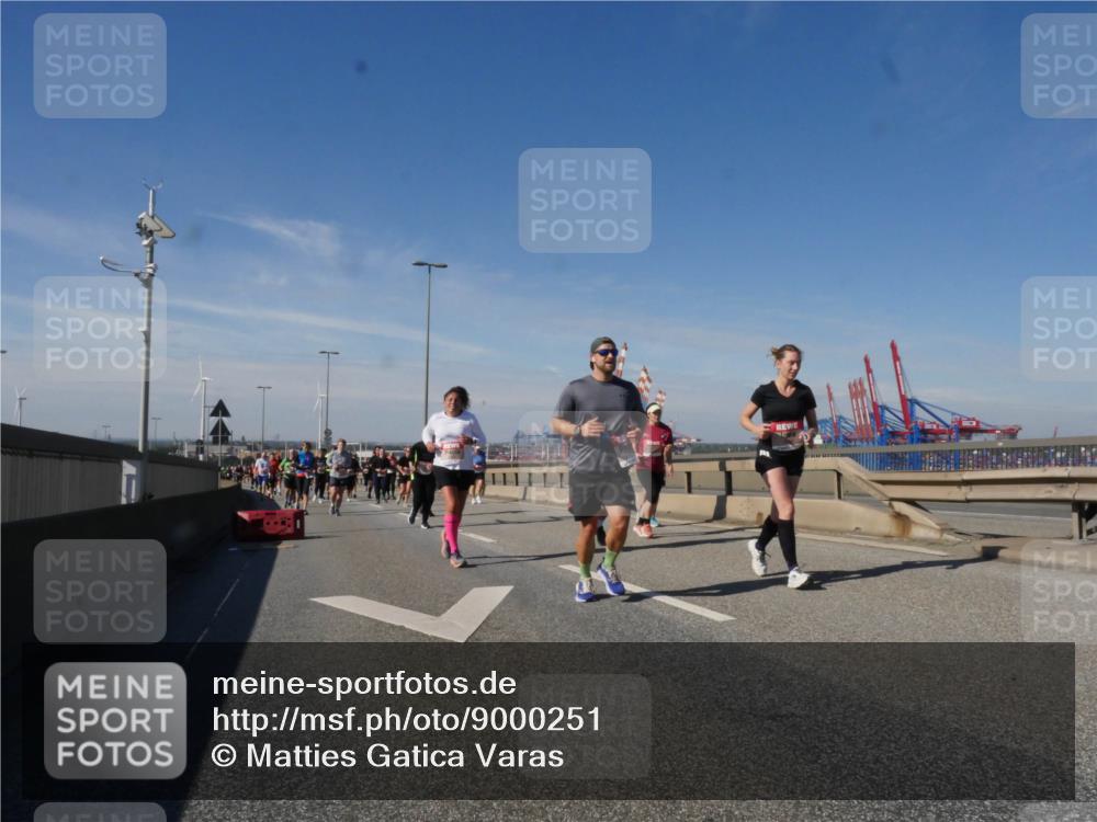 03.10.2025 - Köhlbrandbrückenlauf Matties Gatica Varas http://msf.ph/oto/9000251 03.10.2025 12:53:21 Position 2  meine-sportfotos.de