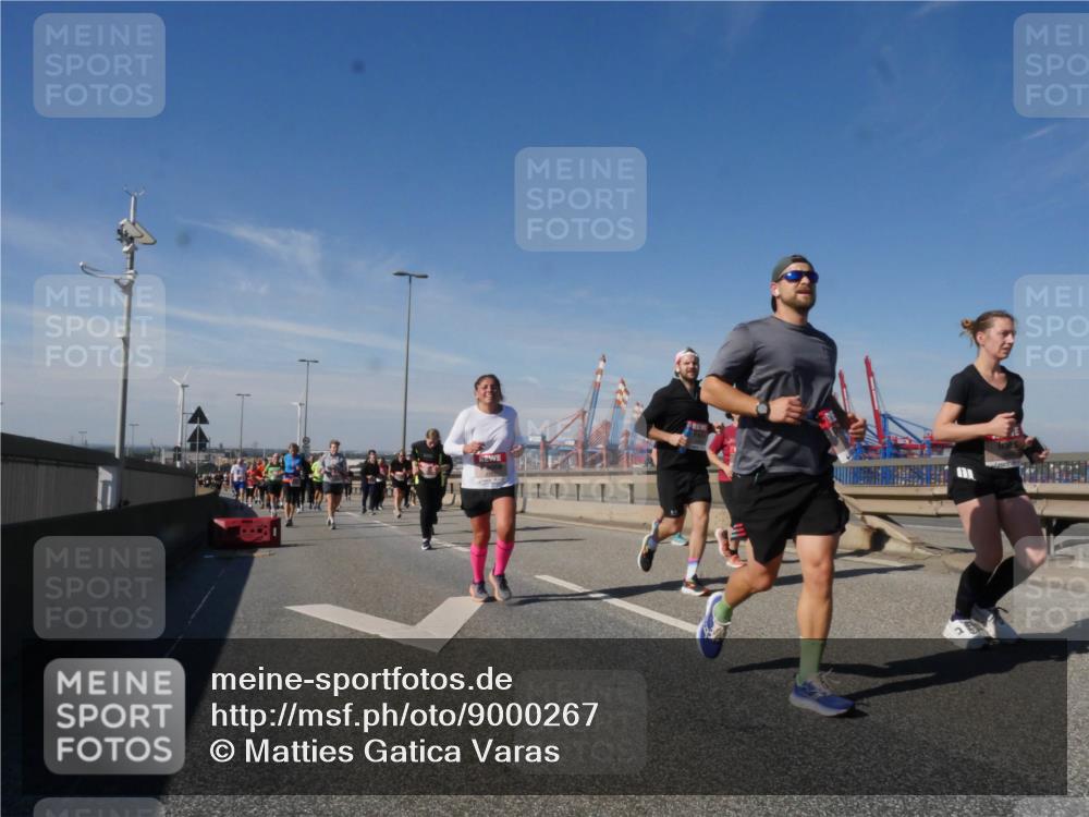03.10.2025 - Köhlbrandbrückenlauf Matties Gatica Varas http://msf.ph/oto/9000267 03.10.2025 12:53:22 Position 2  meine-sportfotos.de
