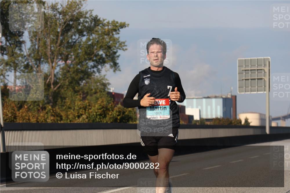 03.10.2025 - Köhlbrandbrückenlauf Luisa Fischer http://msf.ph/oto/9000282 03.10.2025 10:42:18 Position 3 1061 meine-sportfotos.de