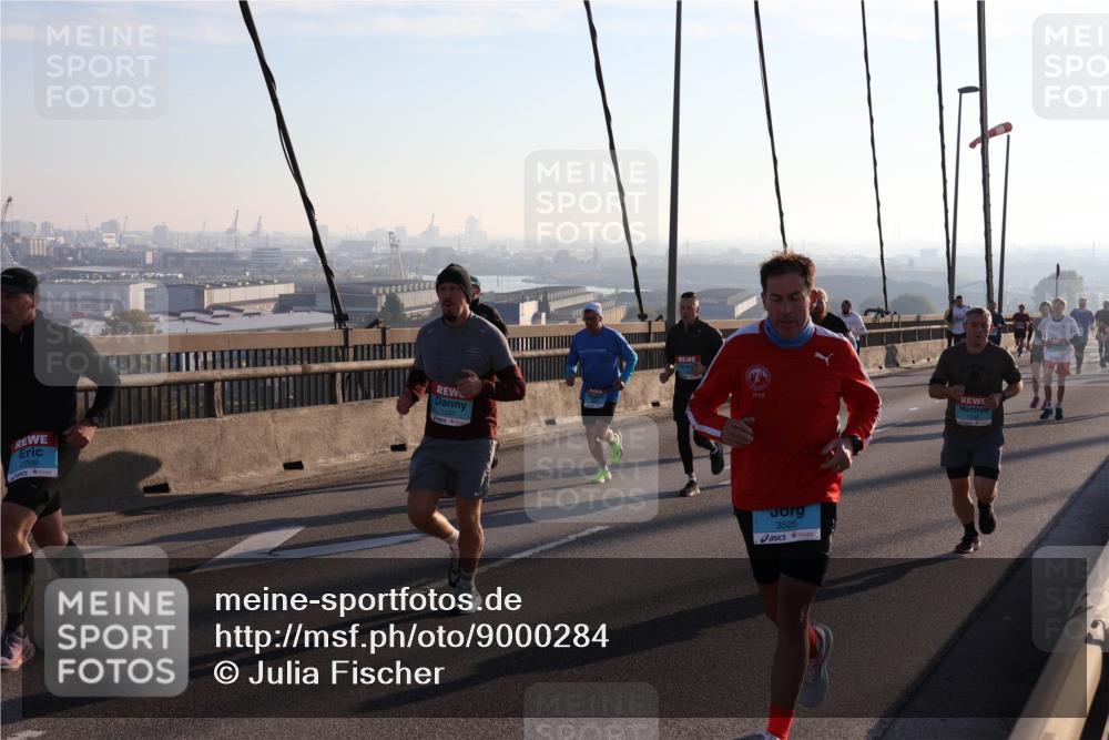 03.10.2025 - Köhlbrandbrückenlauf Julia Fischer http://msf.ph/oto/9000284 03.10.2025 09:20:52 Position 1 2709, 3525 meine-sportfotos.de