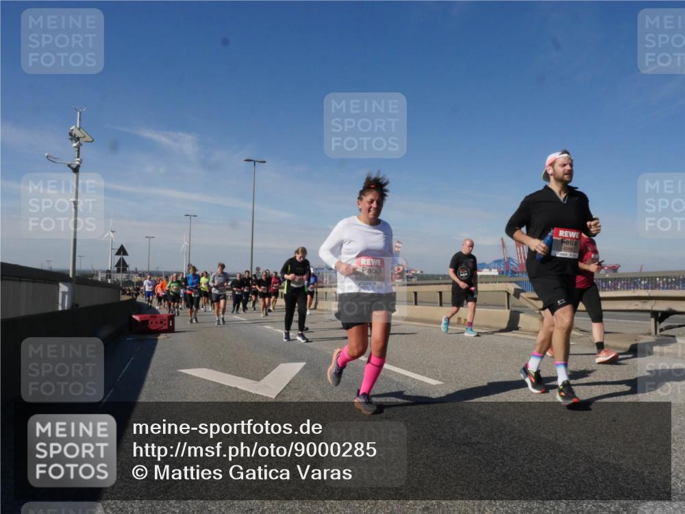 03.10.2025 - Köhlbrandbrückenlauf Matties Gatica Varas http://msf.ph/oto/9000285 03.10.2025 12:53:23 Position 2 4269 meine-sportfotos.de