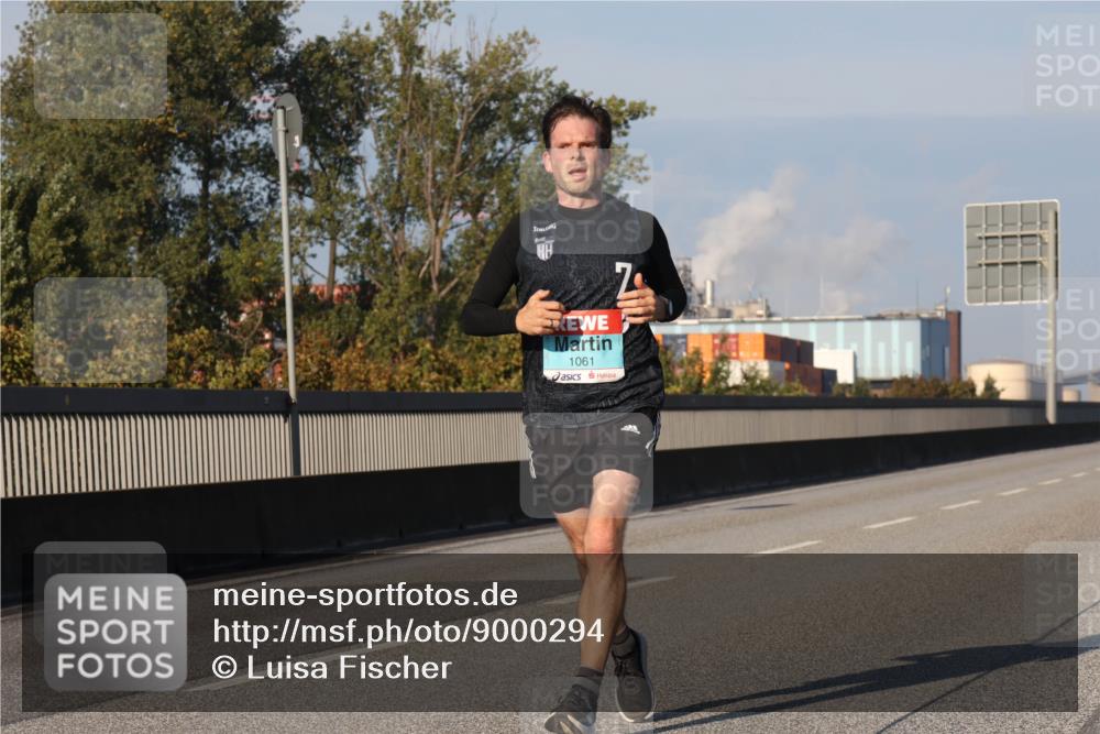 03.10.2025 - Köhlbrandbrückenlauf Luisa Fischer http://msf.ph/oto/9000294 03.10.2025 10:42:18 Position 3 1061 meine-sportfotos.de
