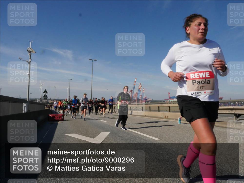03.10.2025 - Köhlbrandbrückenlauf Matties Gatica Varas http://msf.ph/oto/9000296 03.10.2025 12:53:24 Position 2 5171 meine-sportfotos.de