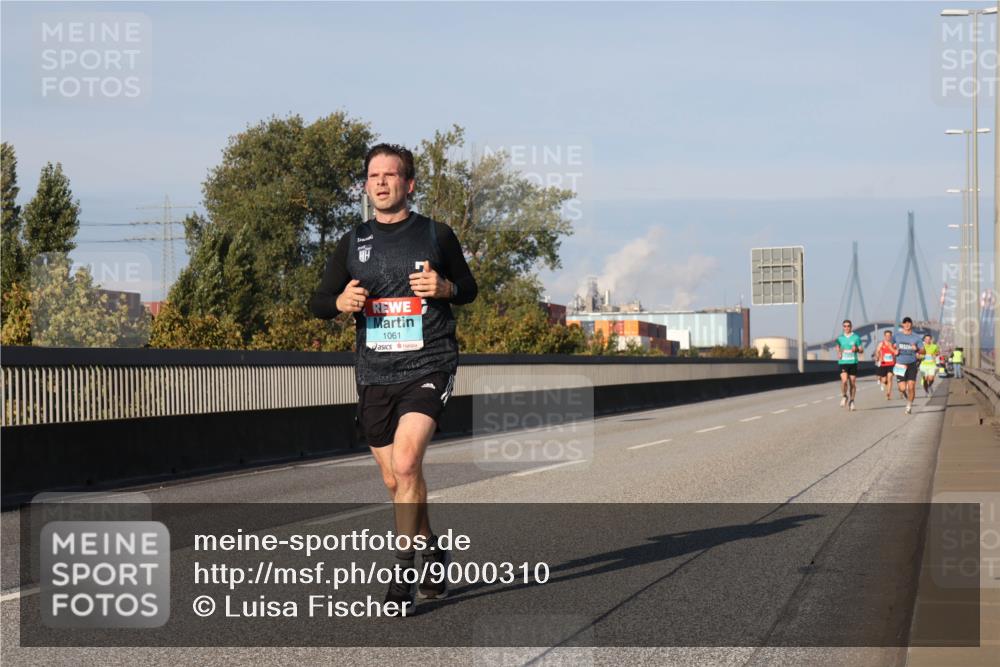 03.10.2025 - Köhlbrandbrückenlauf Luisa Fischer http://msf.ph/oto/9000310 03.10.2025 10:42:19 Position 3 1061 meine-sportfotos.de