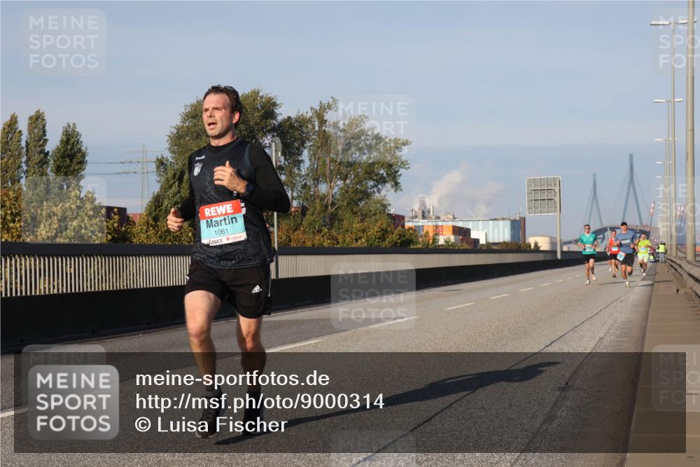 03.10.2025 - Köhlbrandbrückenlauf Luisa Fischer http://msf.ph/oto/9000314 03.10.2025 10:42:19 Position 3 1061 meine-sportfotos.de