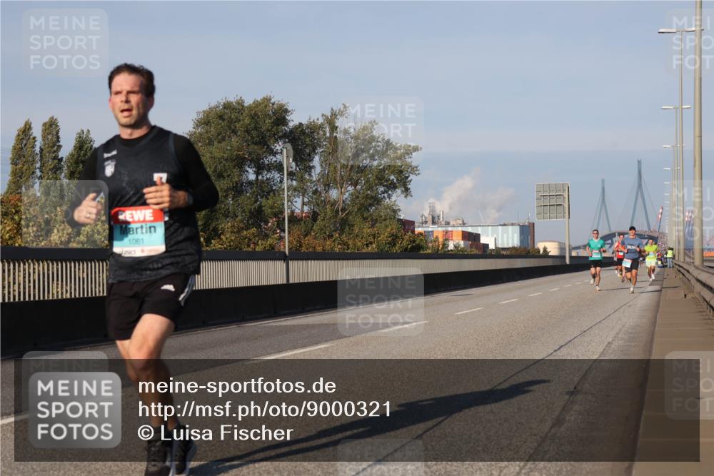 03.10.2025 - Köhlbrandbrückenlauf Luisa Fischer http://msf.ph/oto/9000321 03.10.2025 10:42:20 Position 3 1061 meine-sportfotos.de