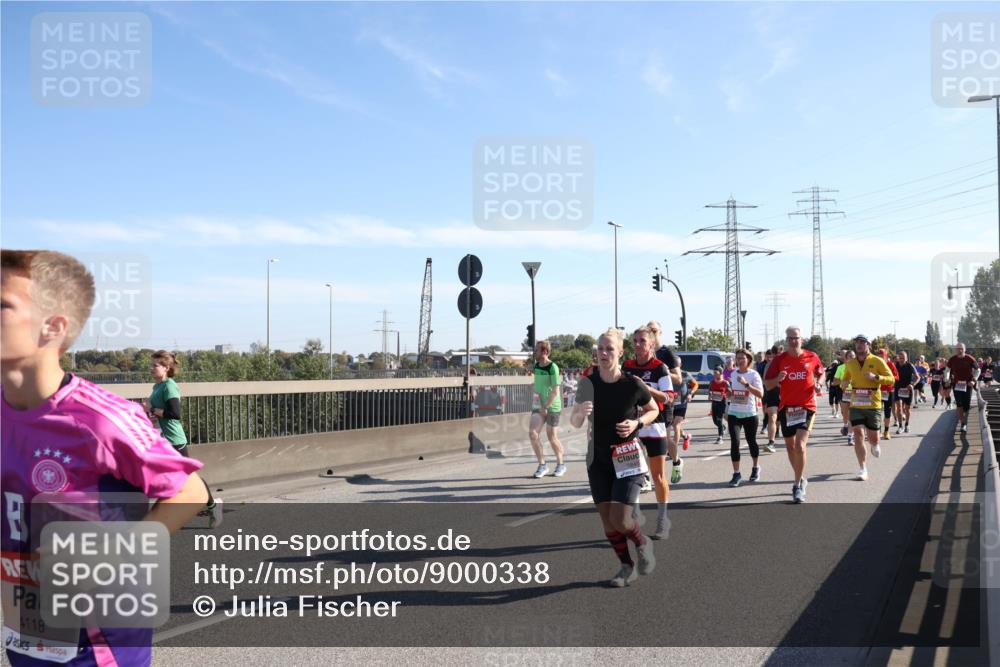 03.10.2025 - Köhlbrandbrückenlauf Julia Fischer http://msf.ph/oto/9000338 03.10.2025 12:15:07 Position 3 4118 meine-sportfotos.de