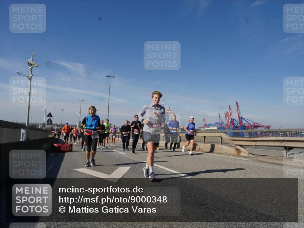 03.10.2025 - Köhlbrandbrückenlauf Matties Gatica Varas http://msf.ph/oto/9000348 03.10.2025 12:53:27 Position 2  meine-sportfotos.de