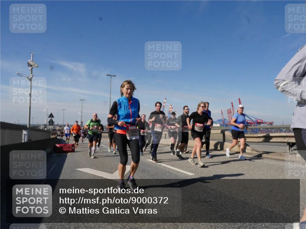 03.10.2025 - Köhlbrandbrückenlauf Matties Gatica Varas http://msf.ph/oto/9000372 03.10.2025 12:53:28 Position 2 6378 meine-sportfotos.de