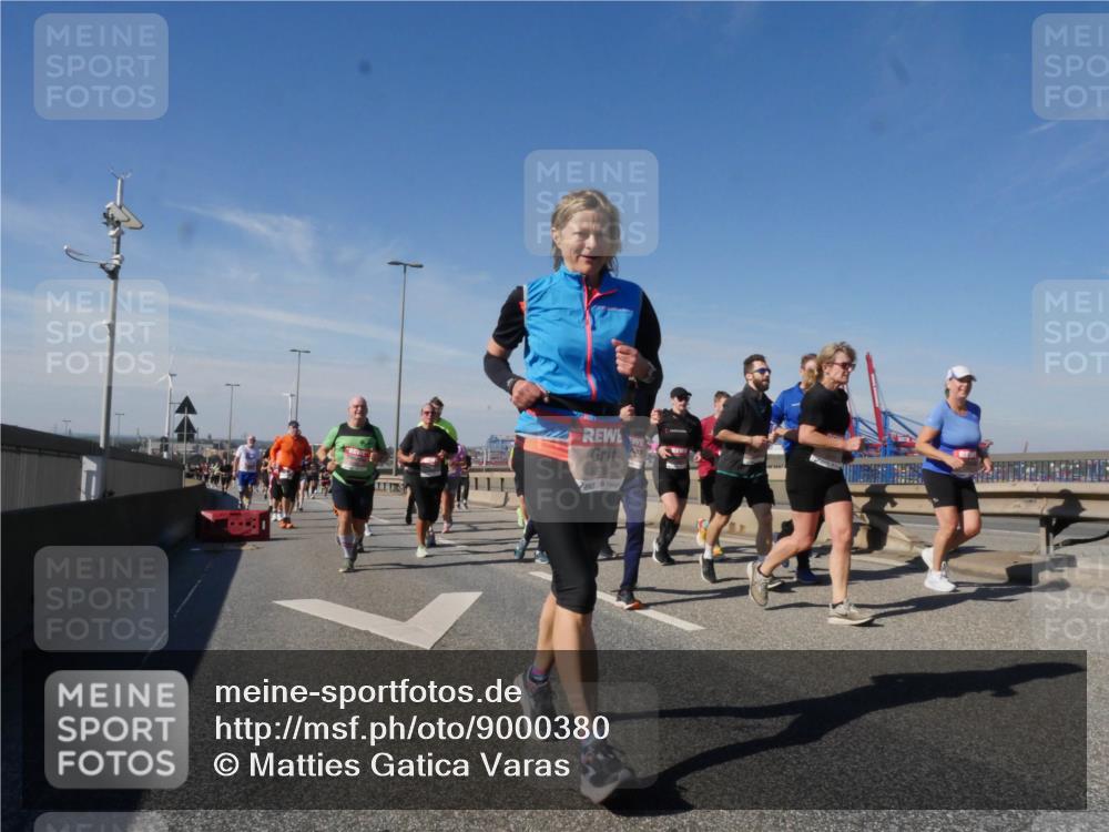 03.10.2025 - Köhlbrandbrückenlauf Matties Gatica Varas http://msf.ph/oto/9000380 03.10.2025 12:53:29 Position 2 6378 meine-sportfotos.de