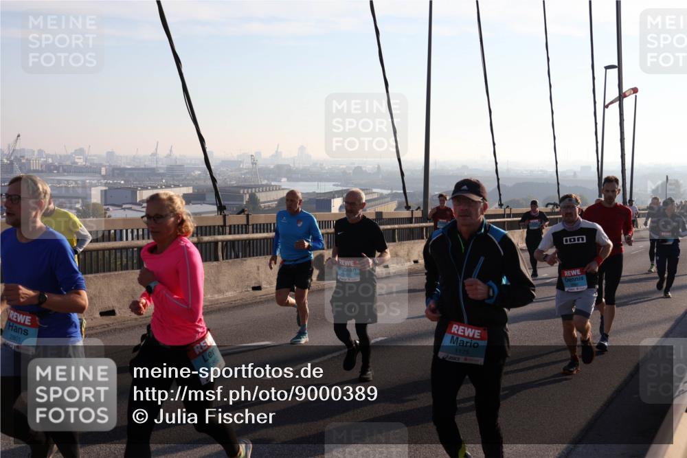 03.10.2025 - Köhlbrandbrückenlauf Julia Fischer http://msf.ph/oto/9000389 03.10.2025 09:21:04 Position 1 2801, 2802, 1175 meine-sportfotos.de