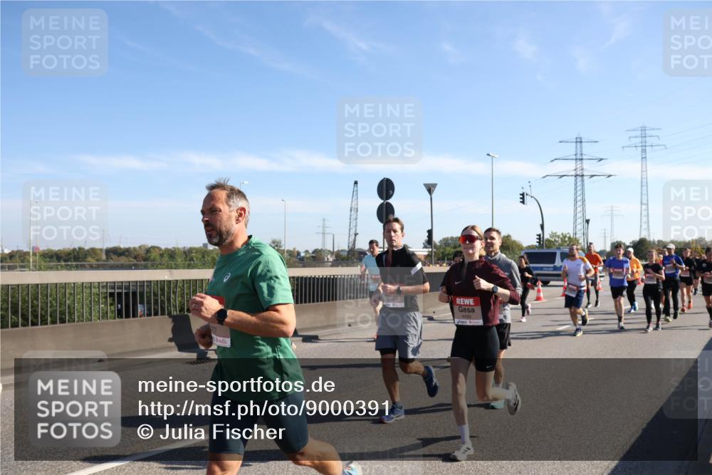 03.10.2025 - Köhlbrandbrückenlauf Julia Fischer http://msf.ph/oto/9000391 03.10.2025 12:15:13 Position 3 4490 meine-sportfotos.de