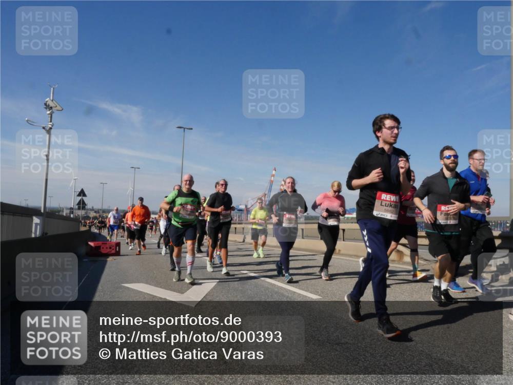 03.10.2025 - Köhlbrandbrückenlauf Matties Gatica Varas http://msf.ph/oto/9000393 03.10.2025 12:53:30 Position 2 5882 meine-sportfotos.de