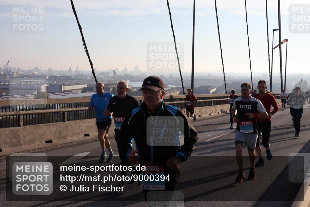 03.10.2025 - Köhlbrandbrückenlauf Julia Fischer http://msf.ph/oto/9000394 03.10.2025 09:21:04 Position 1 3211, 1175 meine-sportfotos.de