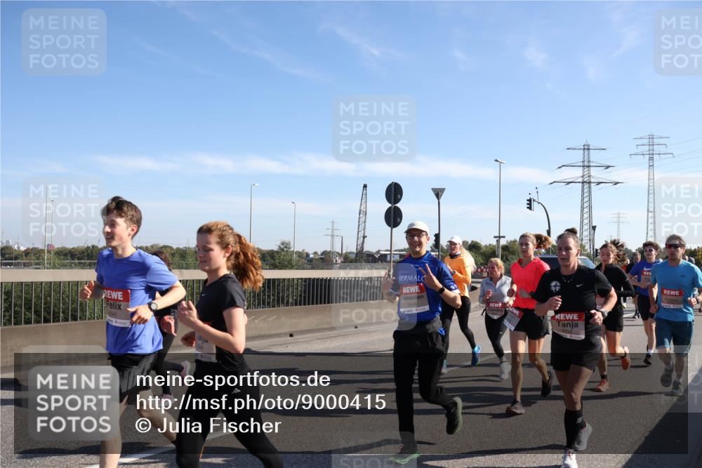 03.10.2025 - Köhlbrandbrückenlauf Julia Fischer http://msf.ph/oto/9000415 03.10.2025 12:15:16 Position 3 5041, 5849, 4012, 2 meine-sportfotos.de