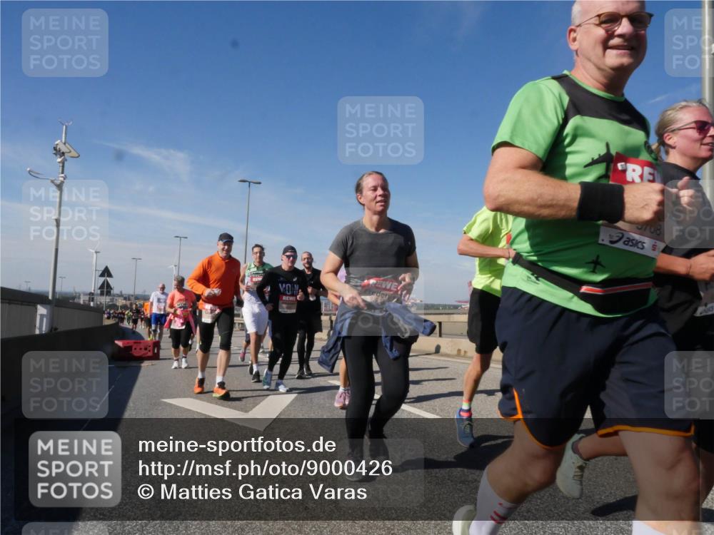 03.10.2025 - Köhlbrandbrückenlauf Matties Gatica Varas http://msf.ph/oto/9000426 03.10.2025 12:53:32 Position 2 5708 meine-sportfotos.de
